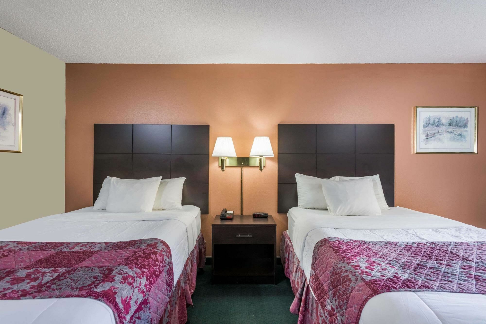 Days Inn By Wyndham Walterboro Extérieur photo