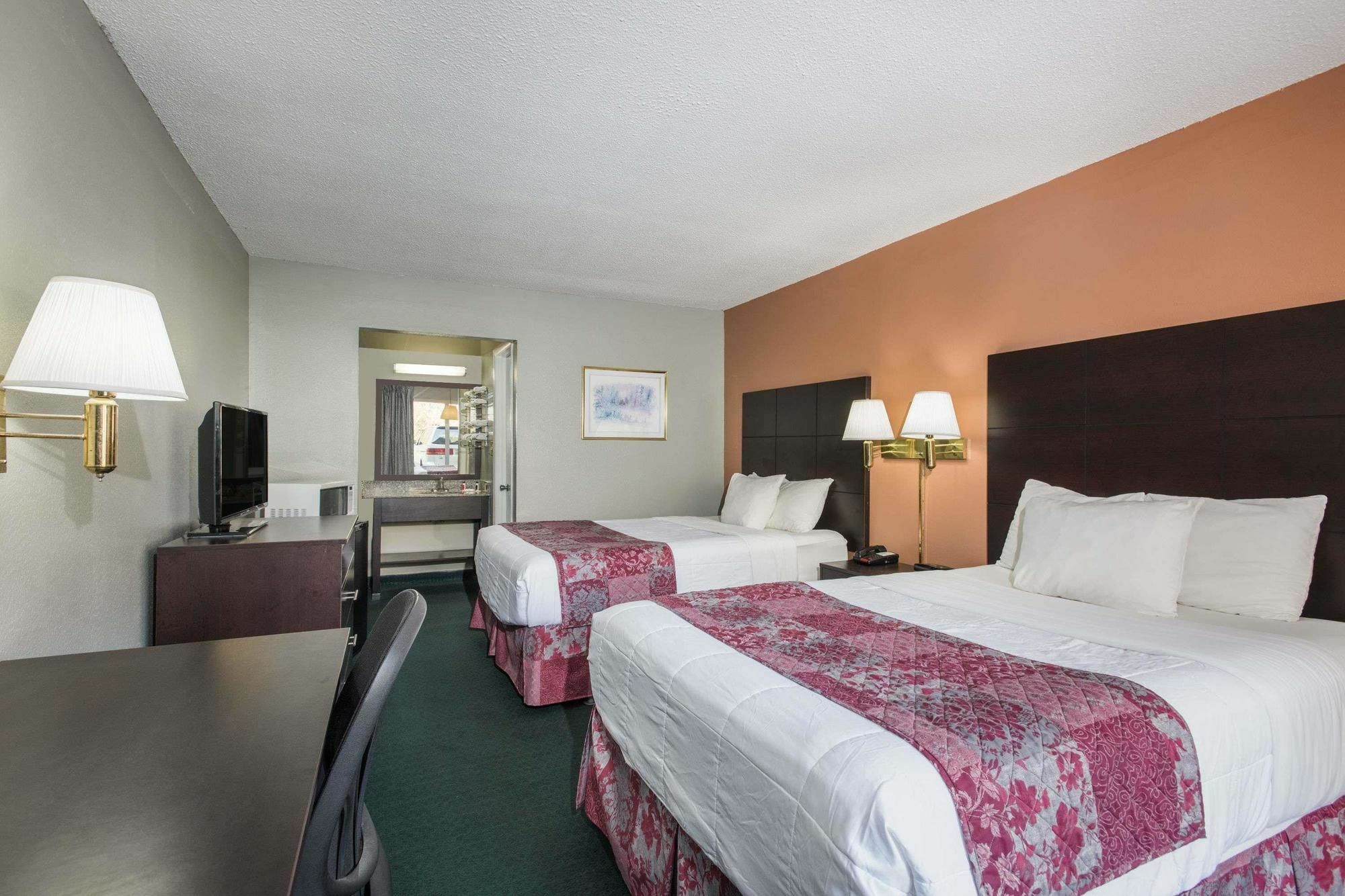 Days Inn By Wyndham Walterboro Extérieur photo