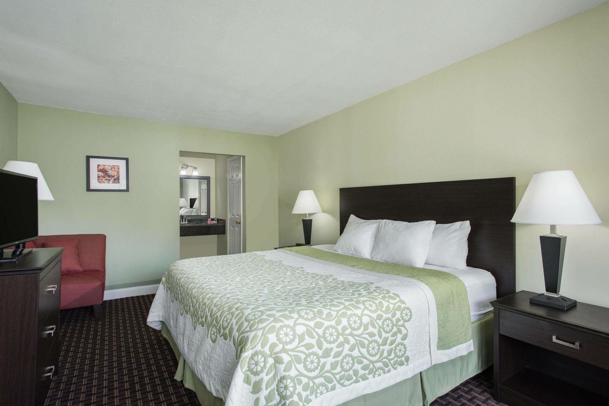 Days Inn By Wyndham Walterboro Extérieur photo
