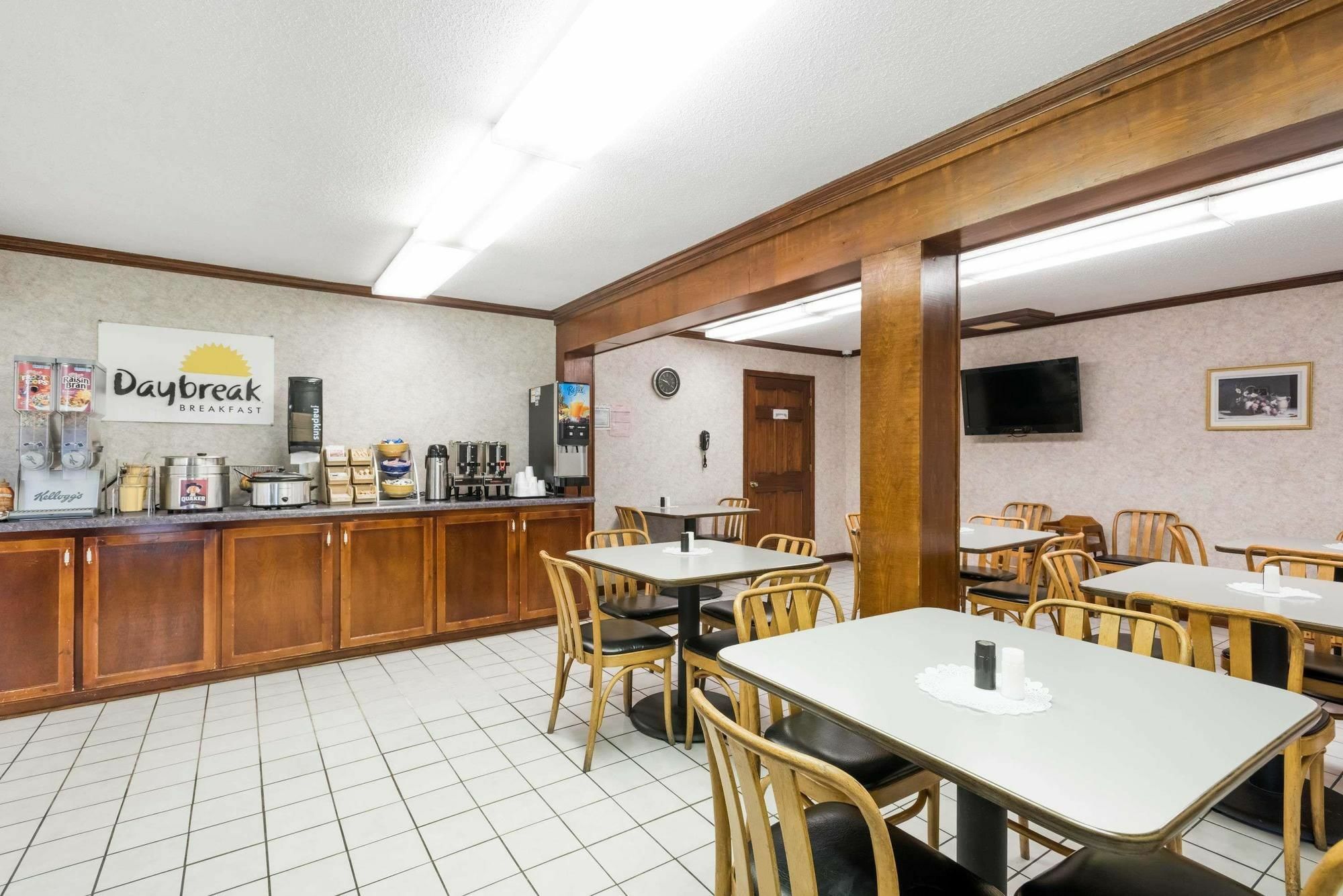 Days Inn By Wyndham Walterboro Extérieur photo